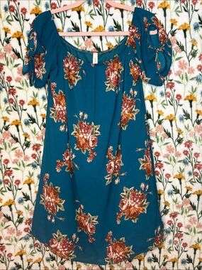 Peppermint Teal Floral Off-Shoulder Tunic